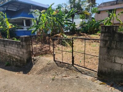 TVM Near Kawdiar palace 15 cents house plot