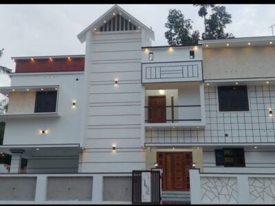 TVM near Chenkttukonam Sreekaryam 5 bhk in5.3 cent