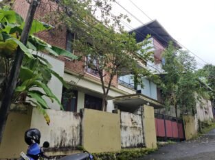 TVM jawahar nagar 7 cents of land with old house